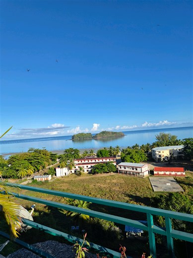 Pourquoi on fait pas sa à Mayotte ? objectif 2026 Vivre au dessus de mes moyens 🤣🤣 #Mayotte #vacances #mayotte976🇾🇹🌴🤣foryoupage