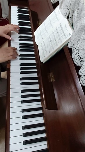 성경 이름 노래 어린이 찬송 구약(창세기 출애굽기 레위기 민수기 신명기 여호수아 사사기 룻기 사무엘상서 사무엘하서 열왕기상 열왕기하서 역대상하 에스라) 다음 가사는 댓글에 있습니다