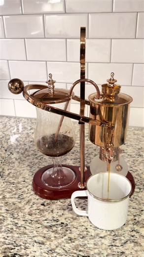 Brewing Delicious Coffee with a Belgian Siphon