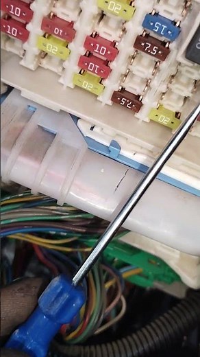 Honda Amaze headlight fuse location