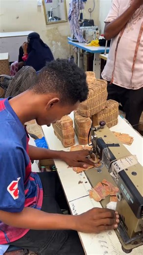 These Somalians want Greater Somalia🇸🇴 while their currency is in this pathetic state. The funniest part? They want to occupy Ethiopia and Kenya to reclaim their lands while calling everyone Kafir. @IlhanMN go back to your country and look at the mess you came from before you dare speak about the Great America. You are nothing but scum.