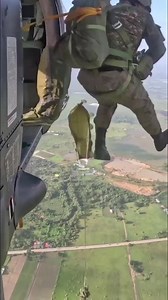 Military paratroopers fearless soldiers 😎 #military #soldier #commando | InfinitySeer