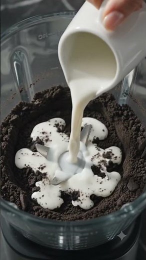 🍫 3-Ingredient Oreo Mug Cake | Easy 90-Second Microwave Dessert | Quick Chocolate Cake Recipe