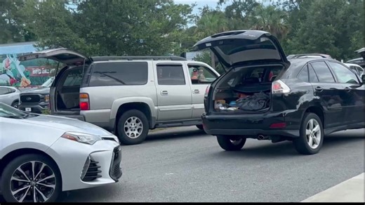 Food giveaway to support those impacted by SNAP freeze