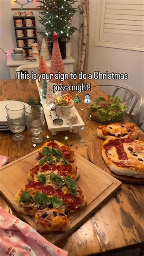 This is your sign to do a Christmas pizza night 💕✨🍕🎄⛄️ Just some store bought dough and toppings -add fresh basil to your Christmas tree pizza after it’s baked. We’re making Christmas memories over here, one pizza at a time. ;) ✨#christmaspizza | Life is a Party