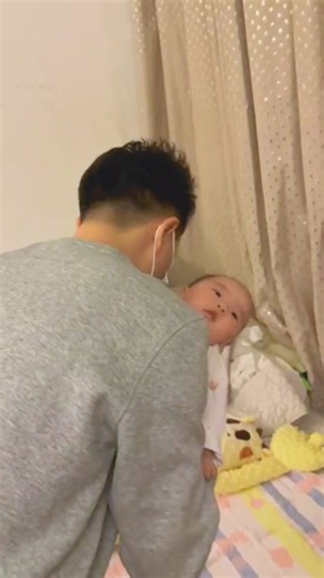 8.5K views · 96 reactions | What is the magic power of dad’s vertical hug? Stop crying in one second#baby #love #babygirl #babyboy #kids #cute #newborn #family #babyshower #bebe #babies #photography #instagood #handmade #babylove #pregnant #happy #instagram #momlife #fashion #beautiful #girl #cutebaby #babyfashion #pregnancy #like #mom #photooftheday #babiesofinstagram #followforfollowback | Baby Baby | Facebook