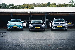 Vergelijk: Hyundai Kona Electric vs Kia e-Niro vs Tesla Model 3
