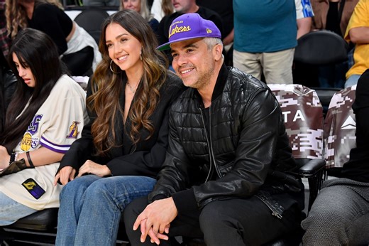 Jessica Alba’s ex Cash Warren spotted dining with model Hana Sun Doerr months after split