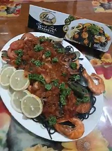 Ideal Gourmet Squid Ink Pasta in Seafood Cajun Wine Sauce 🤤❤️ | Chuckie's Kitchen