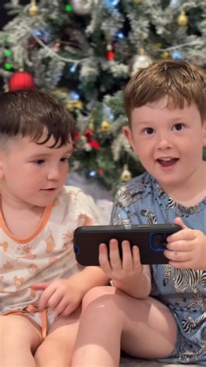 Teegan Earl on Instagram: "Watching their faces when they realised Santa was talking directly to them 🥹🎅 This personalised Santa message was such a special moment and honestly made Christmas feel even more magical for them. If you’re a parent and want to create a personalised video message from Santa for your child or children, you can do it at heysanta.world ✨ #ad #gifted #christmasmagic #santavideo #christmaswithkids #mumlife"