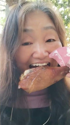 りんぐのスモーキーターキーレッグ食べてみた😍おいし〜♥😍【2026.6.10】