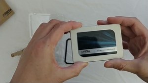 Watch Crucial MX500 internal SSD&colon; unboxing and installation on Amazon Live