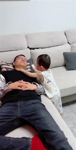 Sleeping all day and then wide awake like this 😂 #DadLife #FunnyKidMoments #GrowingUpHuman