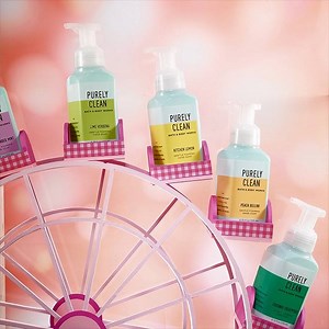 3.8K views · 35 reactions | Enjoy the high views and great burst of freshness with Hand Soaps like Coconut Eucalyptus! . Profitez de la vue et prenez une grande bouffée d’air parfumé avec nos savons pour les mains. Que diriez-vous de Coconut Eucalyptus? | Bath & Body Works Canada | Facebook