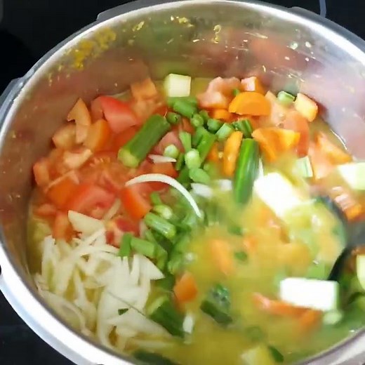 You won't find an easier way to make Sambar. South Indian Sambar #shorts #youtubeshorts