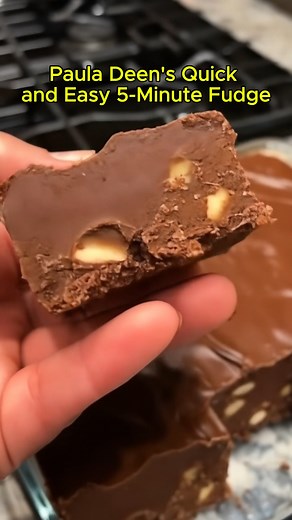 Paula Deen's Quick and Easy 5-Minute Fudge Ingredients: - 2/3 cup evaporated milk** - 1 2/3 cups granulated sugar** - 1/2 teaspoon salt** - 1 1/2 cups semi-sweet chocolate chips** Directions: 1. Prepare the Pan Start by lining an 8x8-inch square pan with parchment paper, or lightly grease the pan to prevent sticking. 2. Cook the Base Mixture In a medium-sized saucepan, combine the evaporated milk, granulated sugar, and salt. Heat the mixture over medium heat, stirring constantly to avoid burning