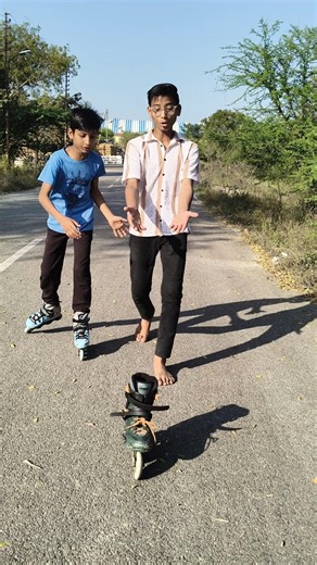 Mind-Blowing Reverse Skating Skills YouShould Try!🛼😱#roadskating#skating#skateboarding#shorts