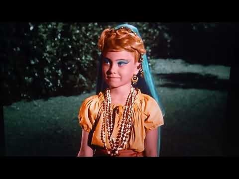 A young MAUREEN McCORMICK on BEWITCHED 1965