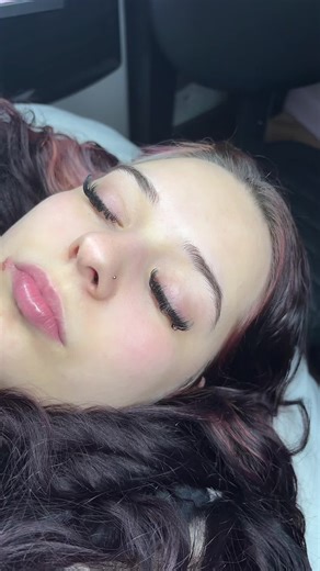 Book the Look: Stylish Outfits and Trends