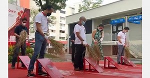Singapore: Have a look at how rice is cultivated inside a vertical farm