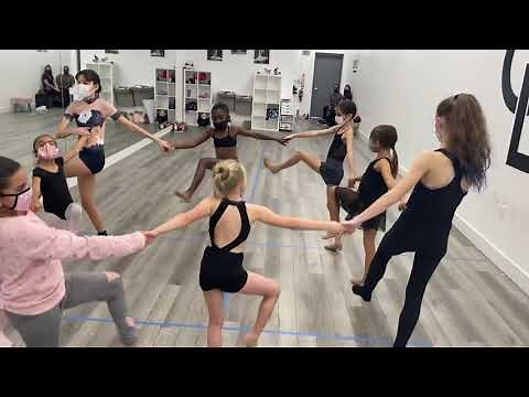Folk Dance | Creative Movement Dance | Cross Dance Poland