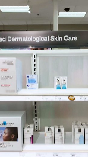 La Roche-Posay in 60 secs! ⏰ LINKS IN BIO 👆#LaRochePosay #review #skincare #drugstore