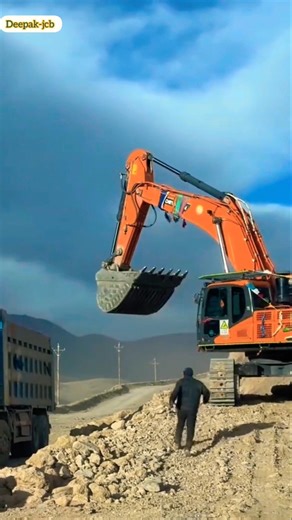 Loading Soil from Excavation into Dump Truck Has Two Benefits🌏 #excavator-working-video