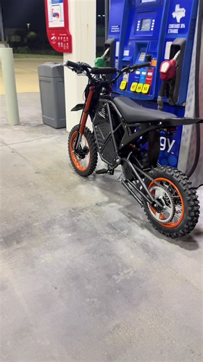 #bar_m_longhorns these emo's are freaking awesome if y'all ever have any questions hit me up DME message me comment right here if you have any questions