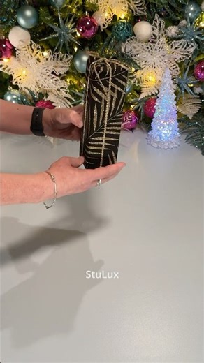 ☃️🎵❄️ Winter Gift Wrapping Idea with a Table Runner 💫❄️🎁