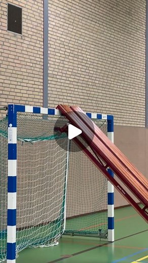 Handbaltraining on Instagram: "Shooting excercise without goalkeeper #handball #håndball #hentbol #hentball #handbal #handballtrainings #handballtraining #handballtrainer #handballplayer #handballplayers #handballgame #shoot #shooting #sharp #sports #repeat #training #satisfying #handballspieler #handballspiel #workhard #practice #practicing #handballcoach #jumpshot #jumpshots #easytraining #handballkeeper #핸드볼 #ハンドボール 手球"