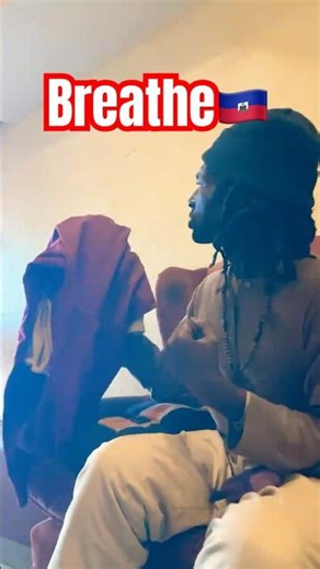 Get Up Off Of Me🇭🇹😜 #skeleten #funny #comedy #jokes