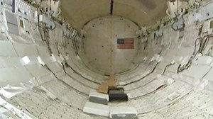 L.A. Museum Adds the Last Payload to Shuttle Endeavour