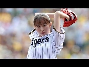 【豪快始球式⚾️】読売テレビ・佐藤佳奈アナが甲子園で魅せた全力投球！#佐藤佳奈 #さかなちゃん #始球式 #甲子園 #阪神タイガース #中日ドラゴンズ #読売テレビ #すまたん #豪快投球 #プロ野球