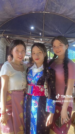 Exploring Traditional Lao Women's Attire and Culture