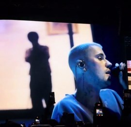 Justin Bieber's emotional live performance of 'Ghost'