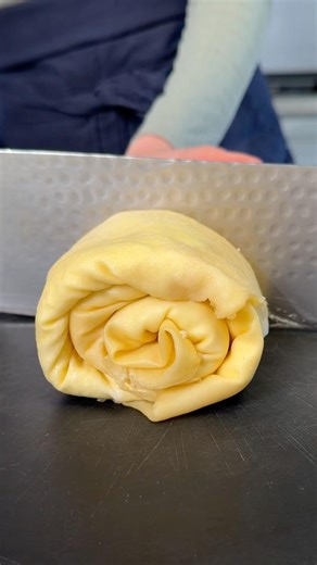 Mango crepe roulette is so simple to make.(recipe in description)