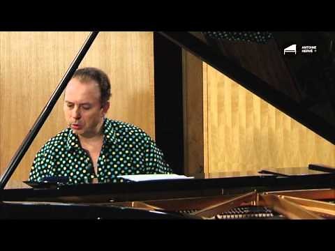 Caravan - Piano Jazz Lesson by Antoine Herve (english)