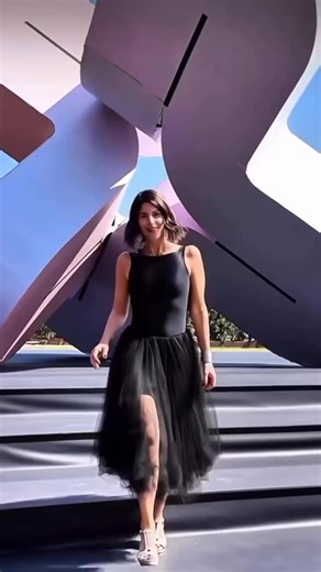 Wow! Shout-out and thanks to @visio_vox for sharing 朗 #WATCHOUT #NeuroFlux #Dataton #3Dmapping #barcoprojector #ContemporaryIstanbul #HoloFlux #3dobject #Mapping | Dataton | Facebook