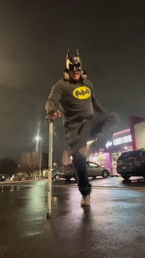 watch me crank that bat! #batman #gotham #dance #cane #hiphop