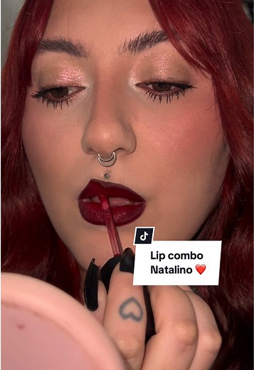 Esse lip combo ficou PERFEITO! I’m obsessed ✨😮‍💨 @Ruby Rose @maccosmetics ❤️ . . . . #lipcombo #batomvermelho #obsidian #batomobsidian #linhaobsidian #rubyroseobsidian #rubyrose #rubyrosemaquiagem #rubyrosemakeup #makeup #maquiagem #maquillaje #makeuptutorial #tutorialmakeup #liptutorial #lipcombotutorial
