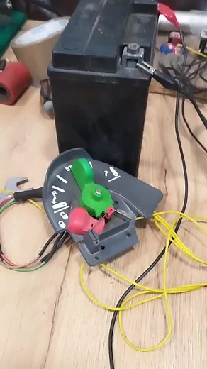 Exploring Electronic Components: A Close-Up Guide