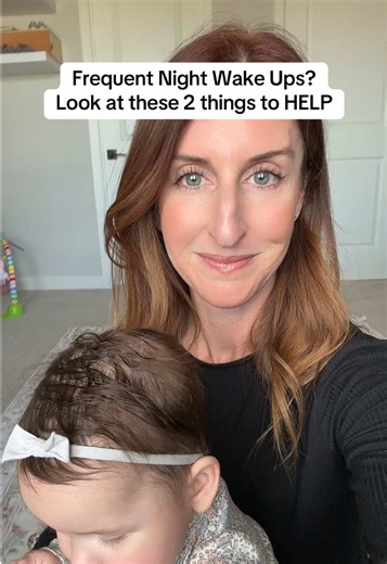 Learning how to fall asleep independently starting at bedtime and using a consistent response to night wake ups will help your baby start sleeping longer stretches and through the night! Follow my step by step plan to independent sleep and sleeping through the night with the Well Rested course. 1:1 coaching available for more personalized support starting at 3 months. Link in bio #baby #babysleep #sleeptraining