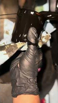 How to change the oil on a 2008 ford escape xlt #jesussaves #mechanic