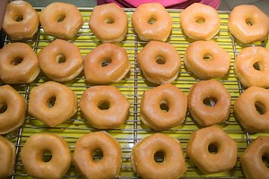 Tatonut Donut Shop - Places To Eat & Things To Do In Ocean Springs, MS