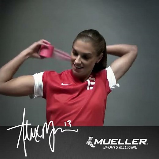 Alex Morgan Demonstrates How She Wears Mueller Pink MWrap®