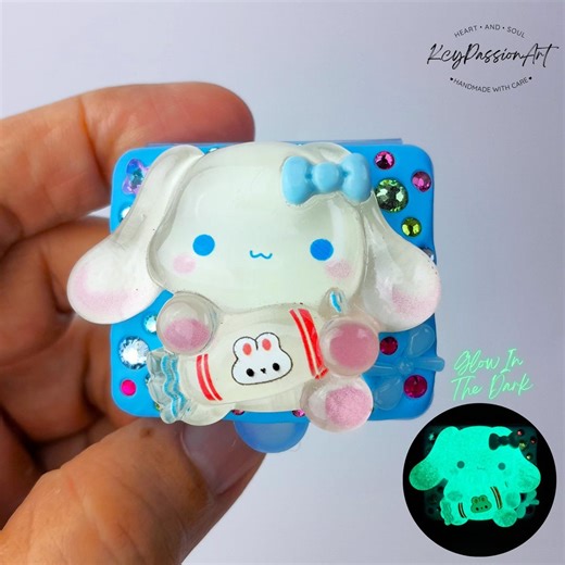 Mini Pill Box - Kawaii Cinnamon Roll Illuminated Glow Pill Organizer - Etsy