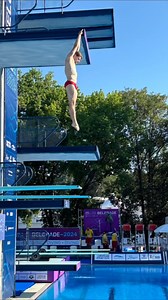 Dansk udspring er tilbage på Europas største scene efter fem års fravær 🤸🏼💦 I morgen EM-debuterer Jonas Madsen fra FREM Odense på Beograds vipper. 🔗 Læs alt om EM i udspring på svoem.dk/tv #svoemdk #udspring #diving | Svømmesport