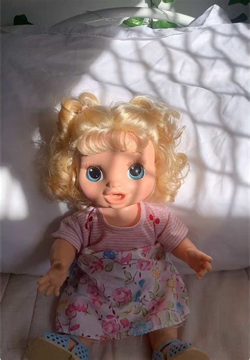 Feeding Presley Pear Juice - Baby Alive Doll Fun!