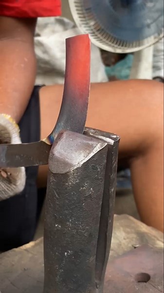 rubber tapping knife#blacksmithtools #iron
