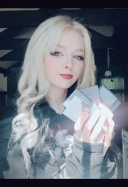 Got to try colorful contacts over my blue eyes! Thank you @myeyebb_official @myeyebbstore #myeyebb also use